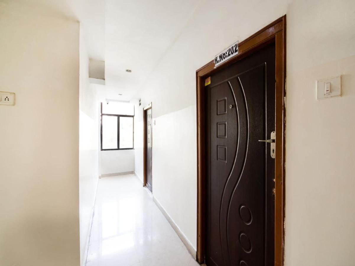 Oyo 69511 Hotel Sea E Pearl 维沙卡帕特南 外观 照片
