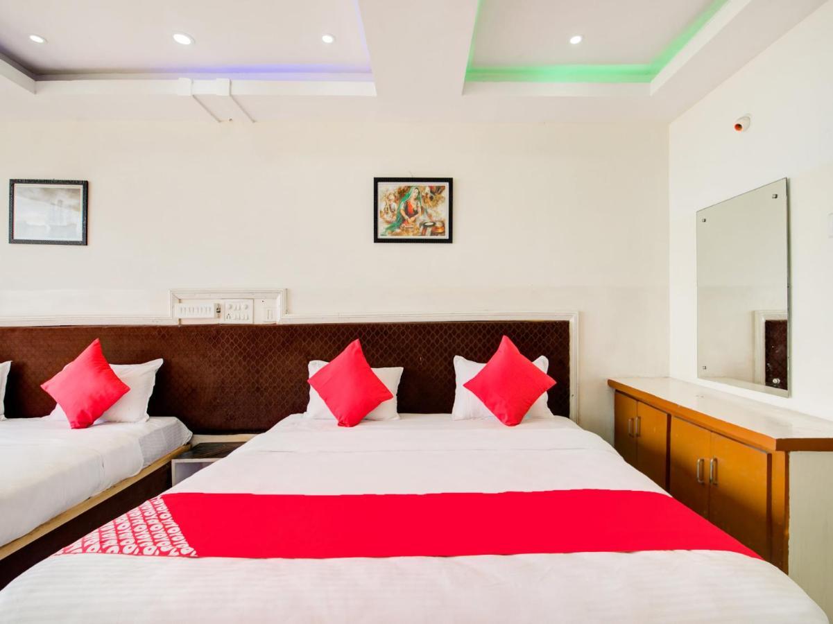 Oyo 69511 Hotel Sea E Pearl 维沙卡帕特南 外观 照片